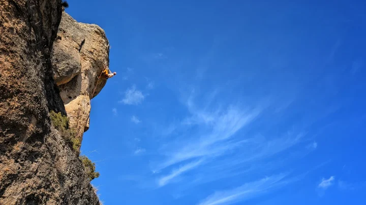 Santi en Pimpi style, en el sector Dado. Foto @jesusclimb